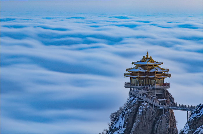 325041-681073苍茫云海间-李景瑞13137882822.jpg