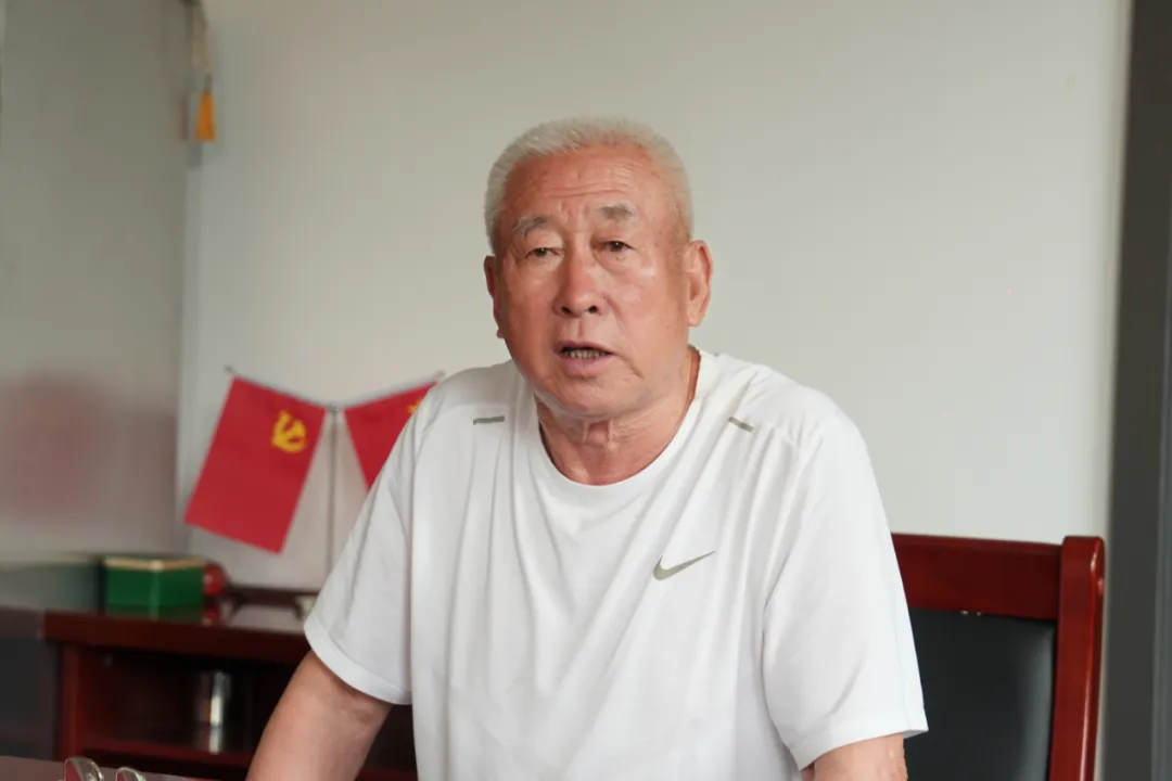 文章附图