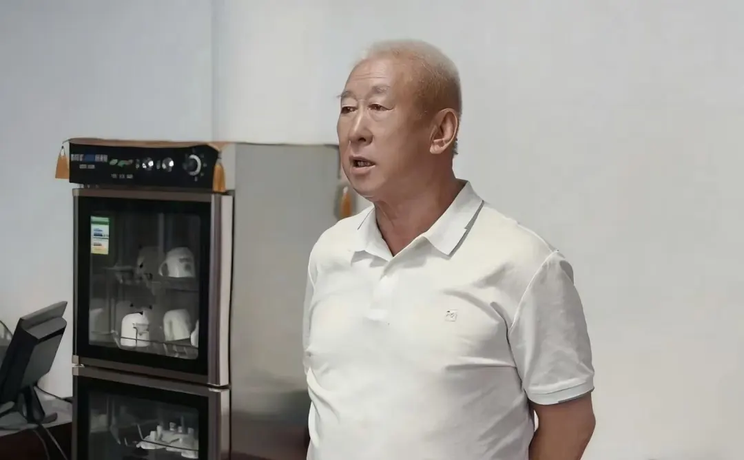 文章附图