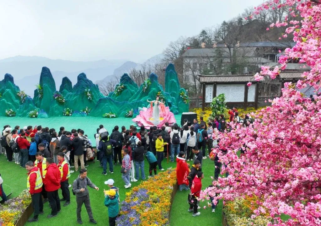 文章附图