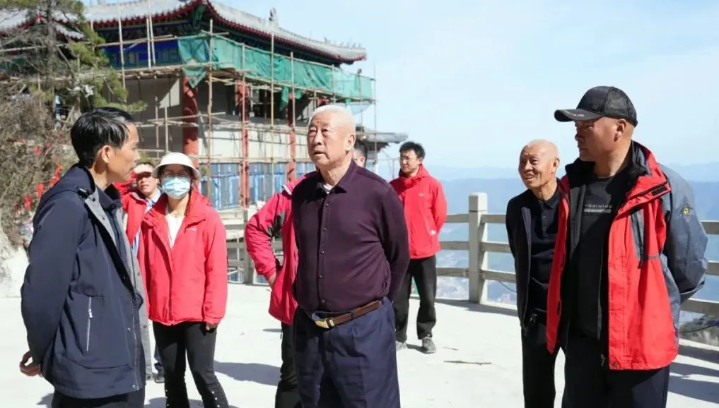 文章附图